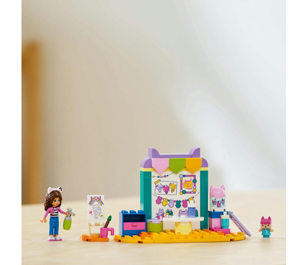 LEGO Koci domek Gabi 10795 Prace ręczne z Tekturzątkiem - 1248454 - zdjęcie 12